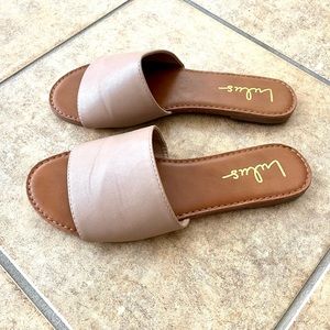 Lulus 5.5 nude flats